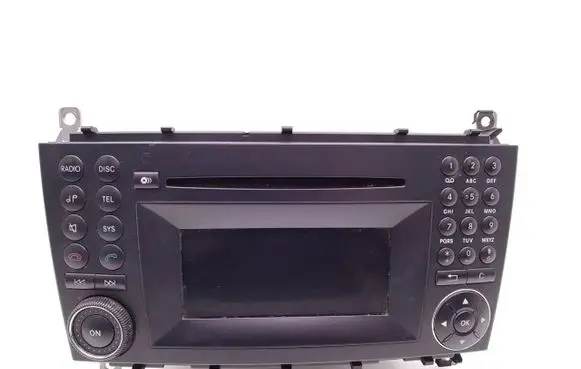 Radio/CD/DVD/GPS head unit