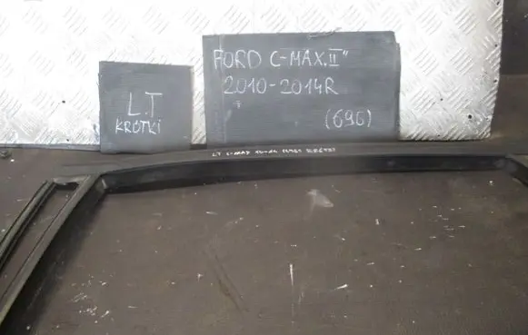 Ford C-MAX II Rubber seal loading door 