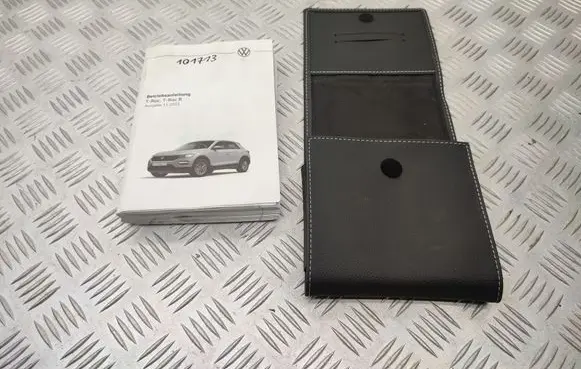 Volkswagen T-Roc Owners service history hand book 