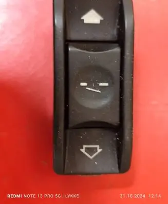 BMW 5 E39 Sunroof switch 8352182 61318352182 03015000