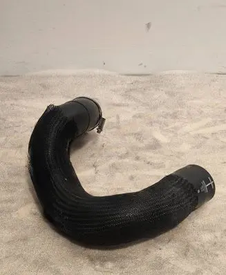 Jeep Grand Cherokee Intercooler hose/pipe 55038006AD 389191 2512