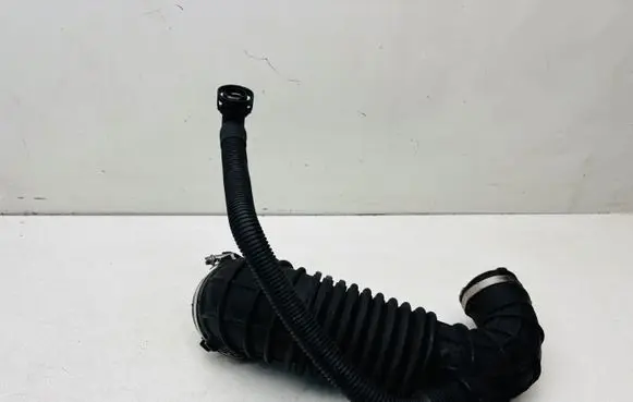 Audi A5 Sportback 8TA Turbo air intake inlet pipe/hose 03G129629E 03G129629