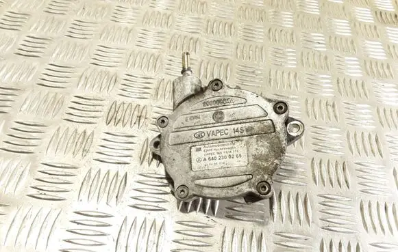Mercedes-Benz A W169 Vacuum pump A6402300265