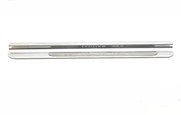 Front sill trim cover