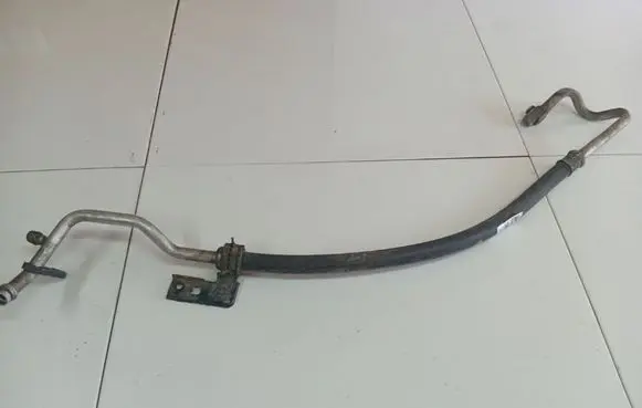 Subaru B9 Tribeca Air conditioning (A/C) pipe/hose 