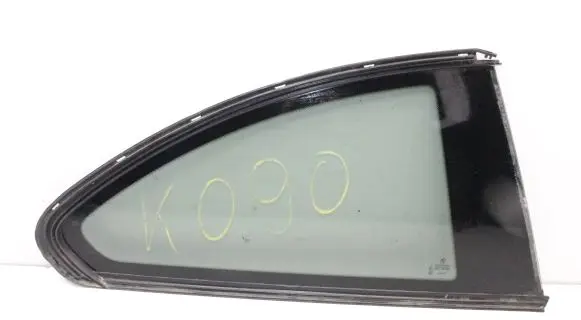 BMW 2 F22 F23 Rear vent window glass 7345574