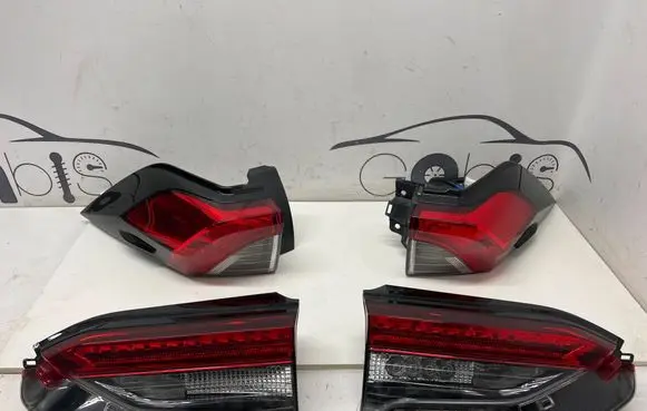 Toyota RAV 4 (XA50) Rear/tail lights set 8158042151 8159042062 8155042230