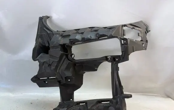 BMW X5 G05 Front bumper mounting bracket 7421819 51117421819