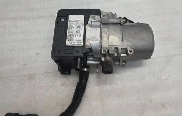 Volvo XC40 Auxiliary pre-heater (Webasto) 10R057330 122R000449