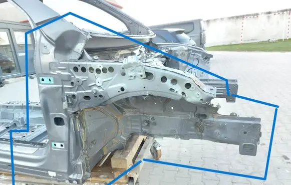 Mercedes-Benz GLA H247 Front quarter panel