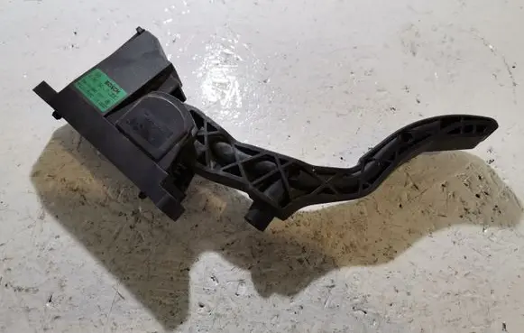Skoda Fabia Mk1 (6Y) Accelerator throttle pedal 0280752219