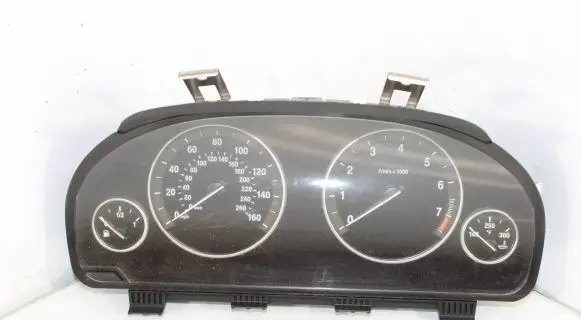 BMW 5 F10 F11 Speedometer (instrument cluster) 9249343 21199450 25811511