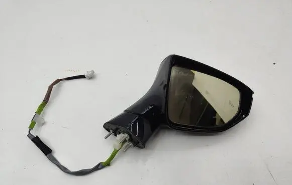 Lexus UX Front door electric wing mirror E13049704