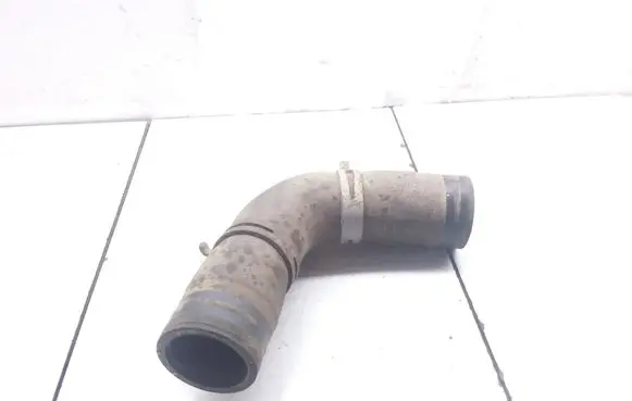 Land Rover Defender Engine coolant pipe/hose 