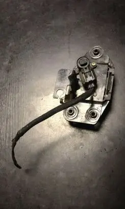 Jeep Grand Cherokee (WJ) Tailgate/trunk/boot lock/catch/latch C44060