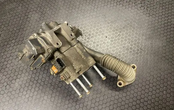 Opel Vivaro EGR valve A2C53412016 147100385R CZ20211LI