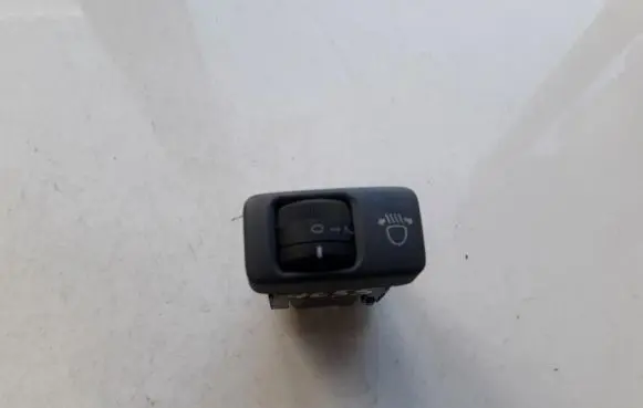 Toyota Previa (XR30, XR40) II Headlight level height control switch 
