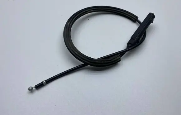 Audi A3 S3 A3 Sportback 8P Engine bonnet/hood lock release cable 8P0823535C