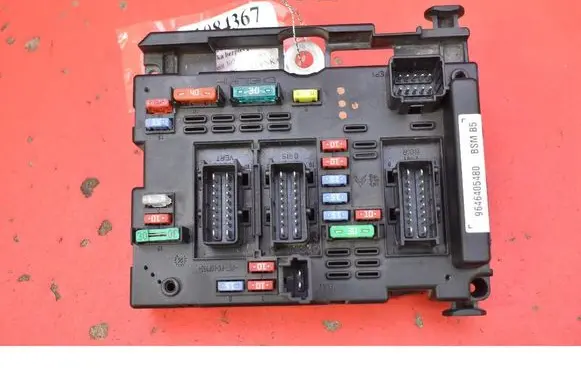 Peugeot 307 Fuse box set 9646405480