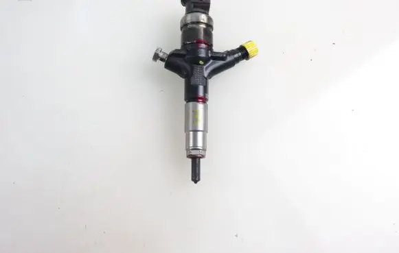 Subaru Impreza III Fuel injector 16613AA020
