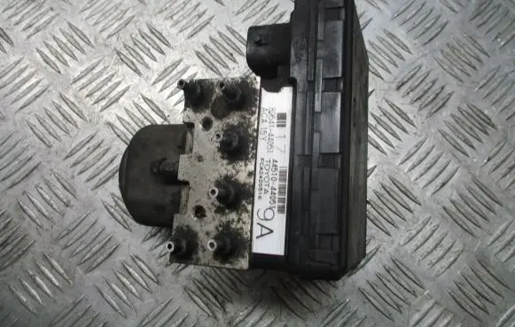 Toyota Avensis Verso ABS Pump 44510-44051