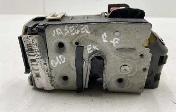 Chrysler Grand Voyager V Front door lock P04589422AE