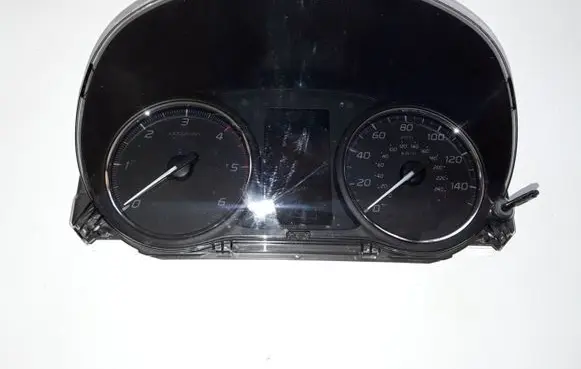 Mitsubishi Outlander Speedometer (instrument cluster) 8100B898