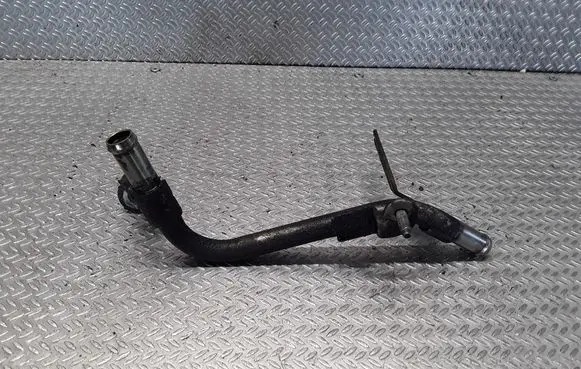 Toyota Avensis T220 Engine coolant pipe/hose