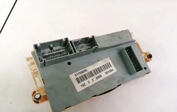 Fiat Stilo Fuse box set 51755127 501209830010
