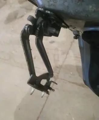 Peugeot 407 Tailgate/trunk/boot hinge 