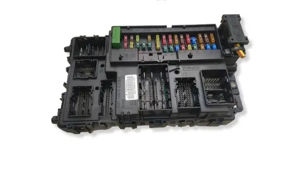 Ford Galaxy Fuse module FU5T15604 A2C7438281250