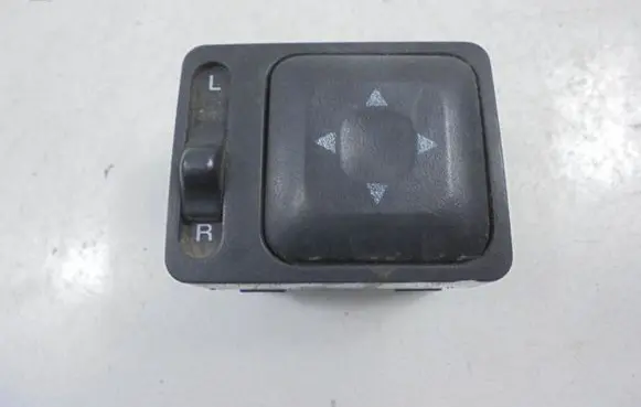 KIA Sportage Wing mirror switch
