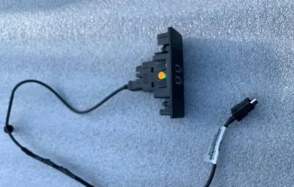 Ford Mondeo MK V USB socket connector HC3T14F014BC DS7T14D202BE