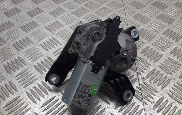 Opel Corsa D Wiper motor 53027312