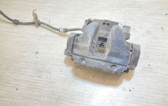 Volvo XC90 Front brake caliper 31381549