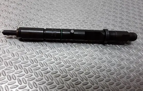 Audi A6 S6 C5 4B Fuel injector 059130201E 0432133836