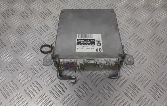 Toyota Corolla E120 E130 Engine control unit/module 89661-13230
