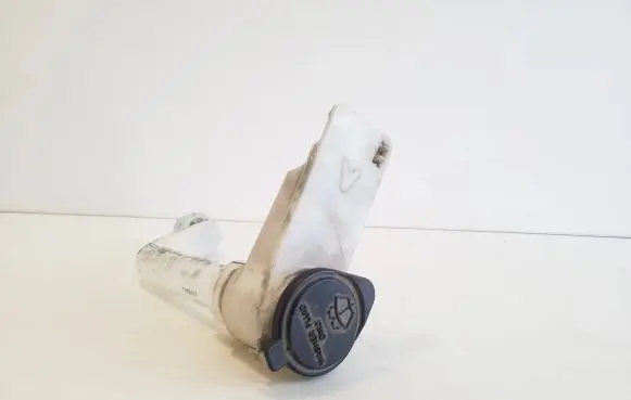 Toyota Hilux (AN120, AN130) Window washer liquid tank fill tube 1290617