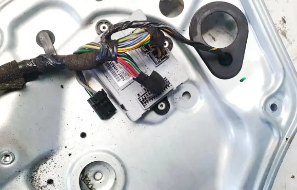 Volvo V70 Door control unit/module 7g9t14b533gd 05007911700