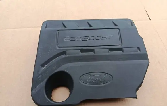 Ford Focus Engine cover (trim) JX6G6A949