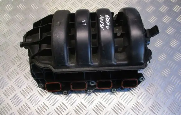 Volkswagen Golf V Intake manifold