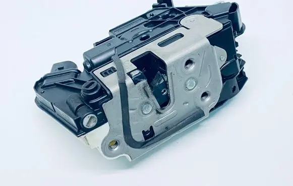 Volkswagen Up Rear door lock 1S4839015H