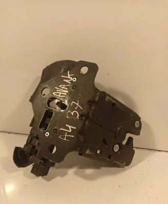Audi A4 S4 B7 8E 8H Tailgate/trunk/boot lock/catch/latch 8P4827505B