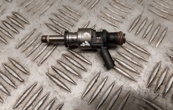Audi A7 S7 4G Fuel injector 3079036N