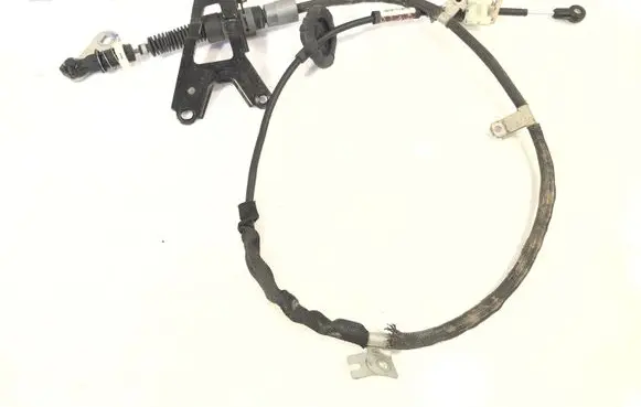 Gear shift cable linkage