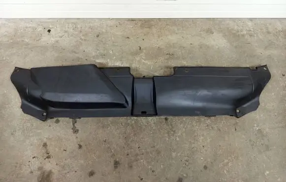 Audi A5 8T 8F Radiator trim 8T0807081A 8T0807083A 15047