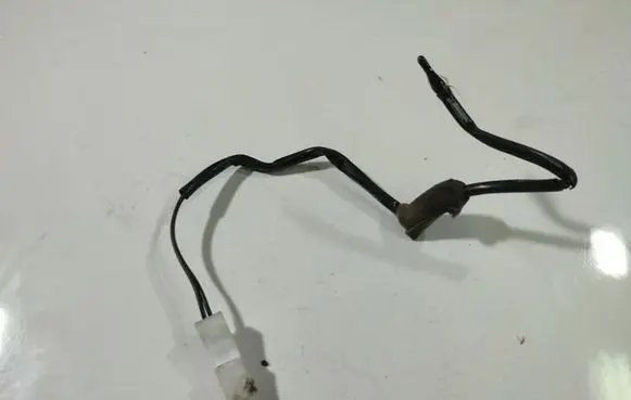 Toyota Yaris Outside/exterior temperature sensor 