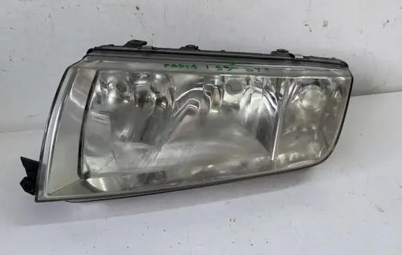 Skoda Fabia Mk1 (6Y) Headlight/headlamp