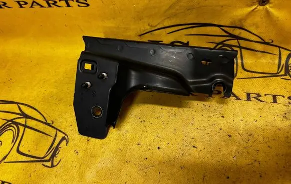Mercedes-Benz E AMG W213 Bracket in trunk/boot A2136105100