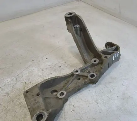 Volkswagen Golf Plus Front lower control arm/wishbone 1K0199295E